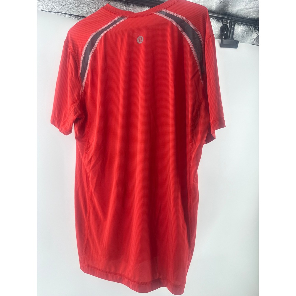 Lululemon Metal Vent Tech Short Sleeve Shirt Mens Large Red Grey Mesh Athletic